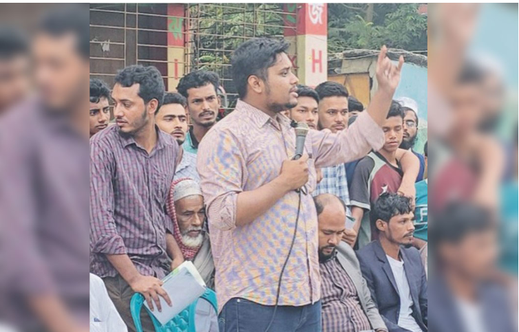 আমি রাজমিস্ত্রির ছেলে এমপি ইলেকশন করছি এটাই তো বড় বিষয়: হাসনাত আব্দুল্লাহ
