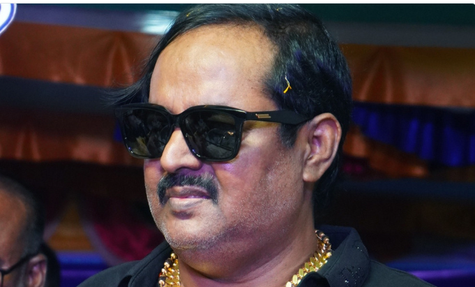 পৈতৃক সম্পত্তির ভাগ চাইলেই বোনদের প্রাণে মারার হুমকি দেন ডিপজল!