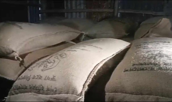 গাইবান্ধায় ত্রাণের ১’শ বস্তা চালসহ গোডাউন সিলগালা